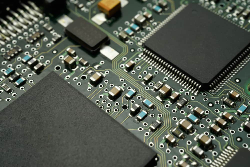Multilayer PCB design guidelines are required for SMD technology